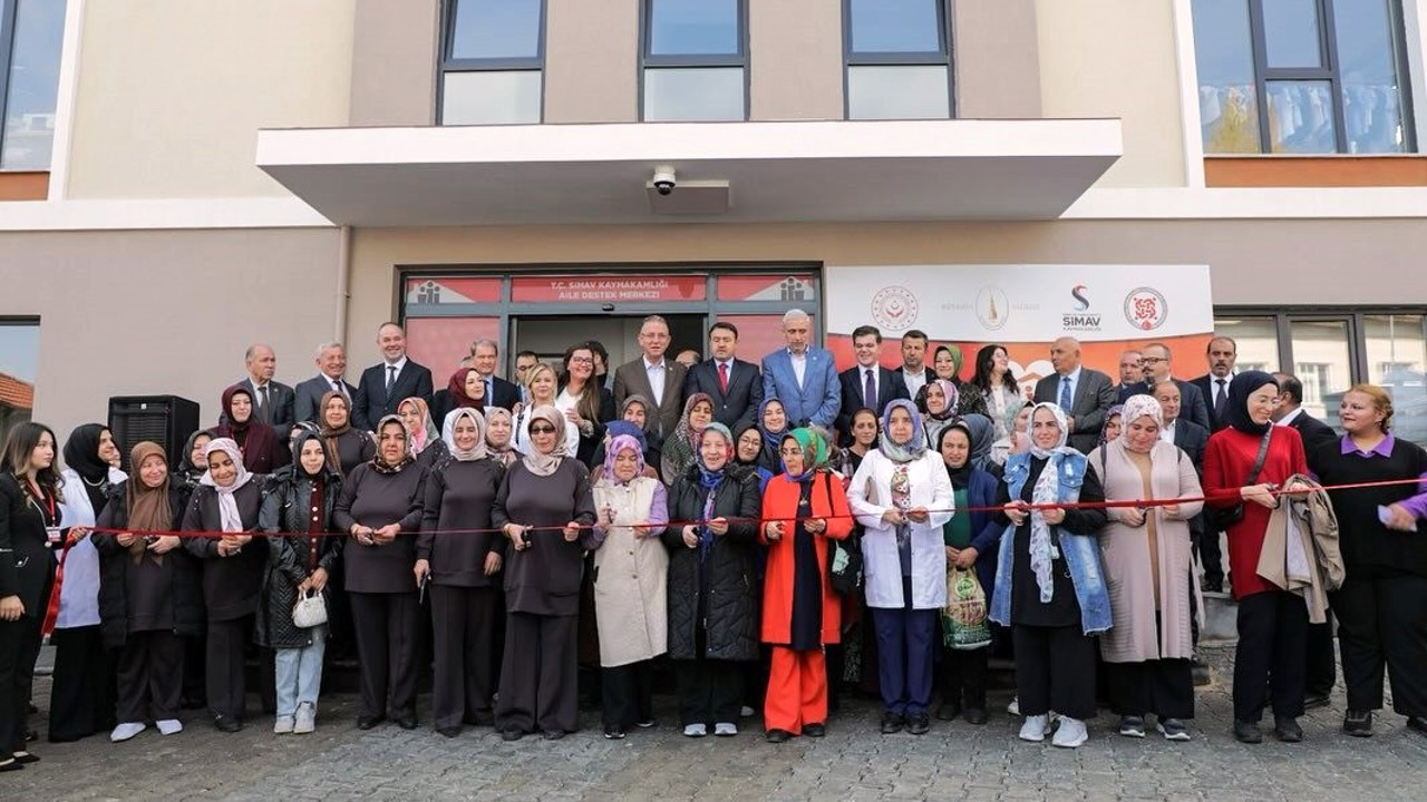 Kütahya Valisi Işın: "Kadınlarımız toplumun direğidir"
