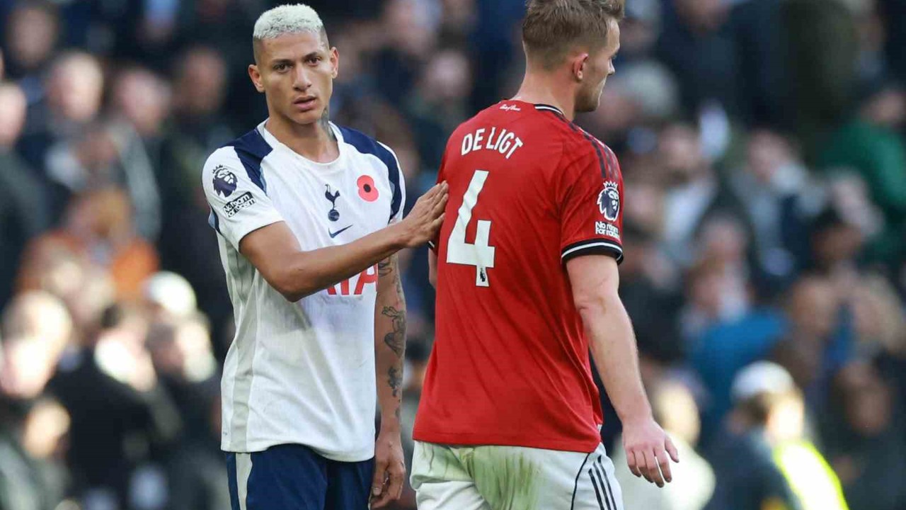 Goller son dakikalarda geldi, Tottenham ile Manchester United berabere kaldı
