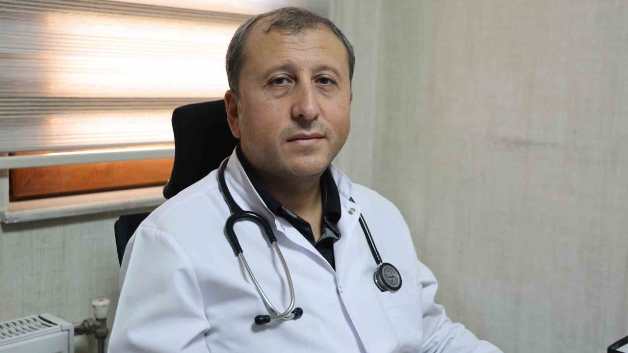 Doç. Dr. Erden: "Dünyada her yıl yaklaşık 2 buçuk milyon insana akciğer kanseri teşhisi konulmaktadır"
