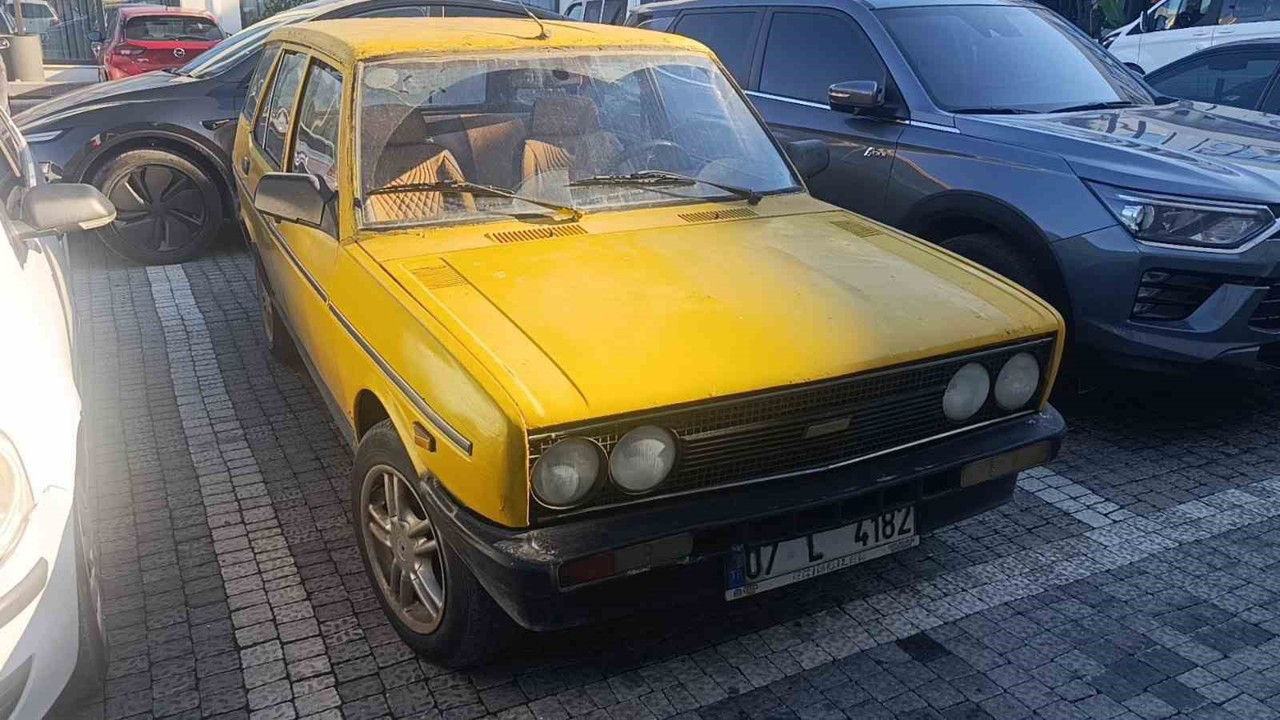 41 yaşındaki Tofaş’ı 100 bin liradan satışa çıkardı: "Satılık Antik Muratti Kartal"
