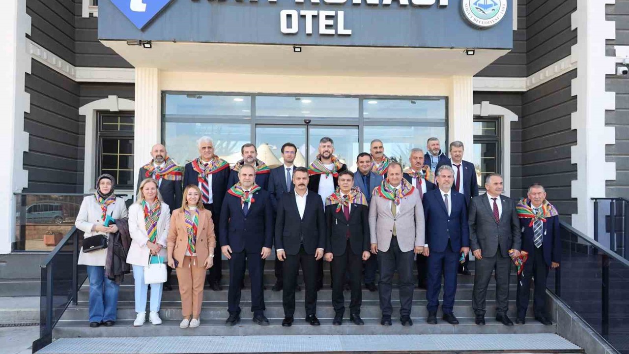 Söğüt, İpekyolu Belediyeler Birliği toplantısına ev sahipliği yaptı
