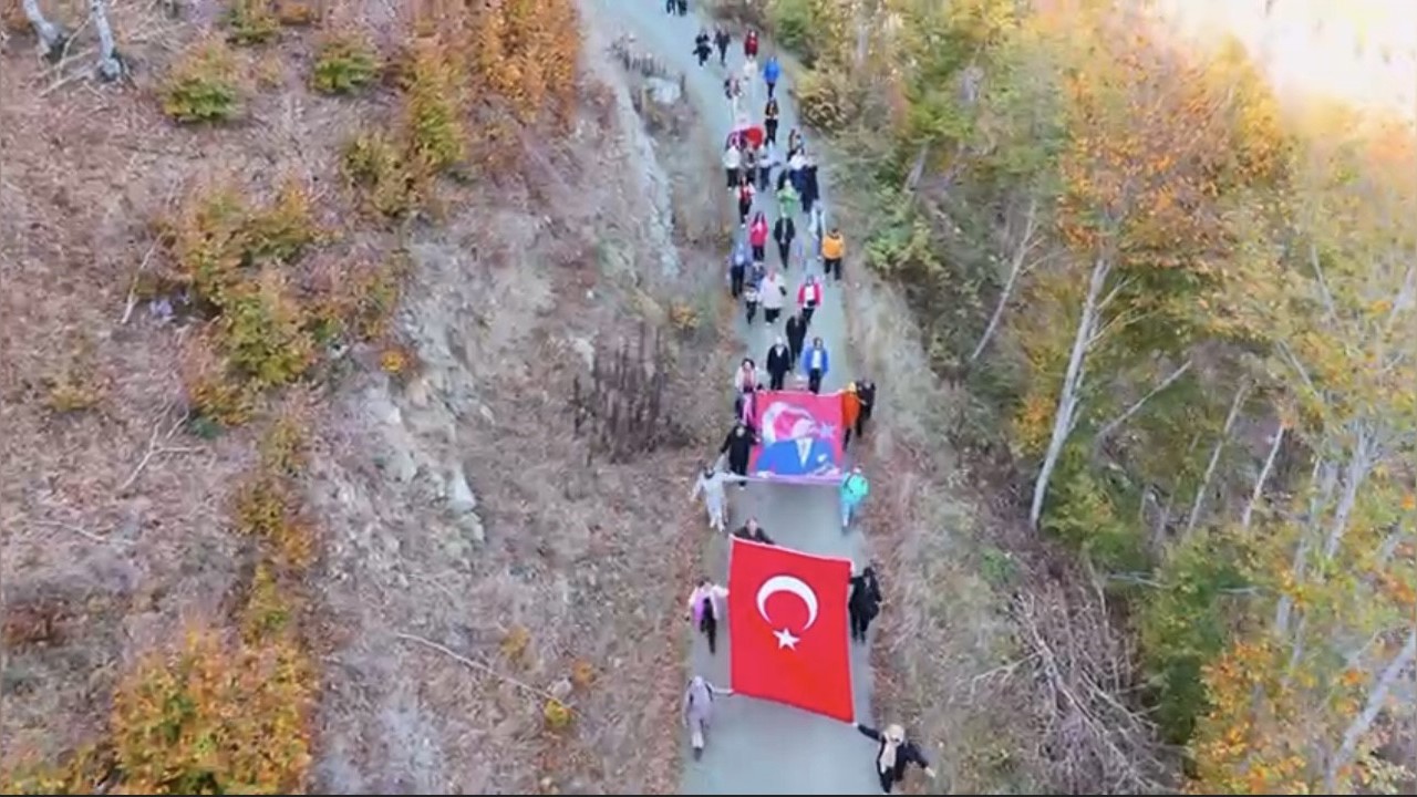 Osmaniye’de doğa severler Atatürk’ü yürüyüşle andı
