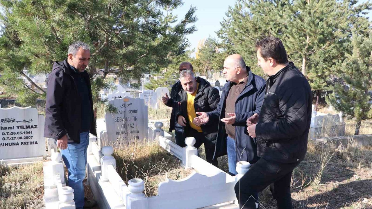 Basın şehidi Sebahattin Yılmaz mezarı başında anıldı
