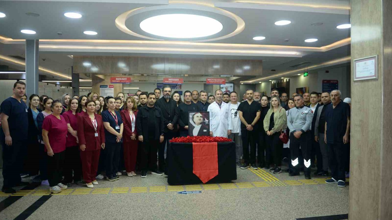 Mustafa Kemal Atatürk, Özel Hatem Hastanesi’nde düzenlenen törenle anıldı
