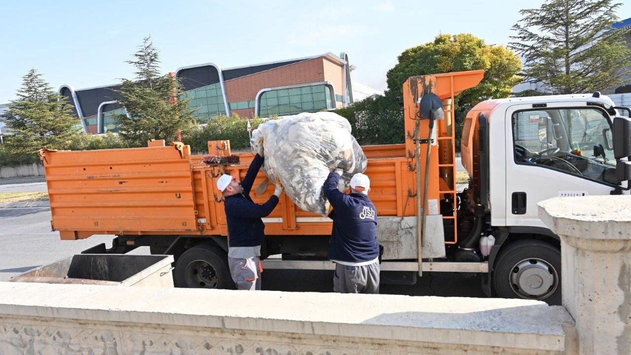 Kayseri OSB’de daha temiz caddeler için yatırım hız kesmedi
