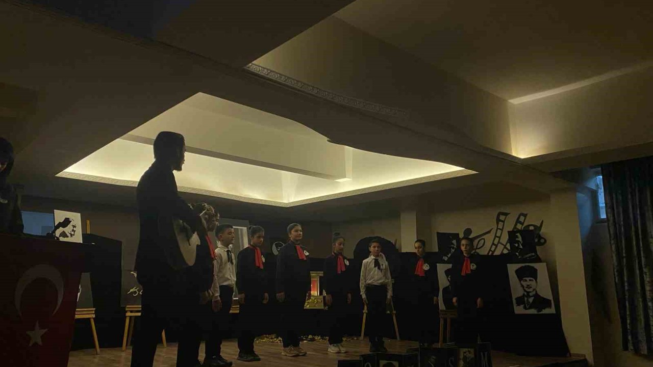 Ağrı’da 10 Kasım Atatürk’ü anma töreni düzenlendi
