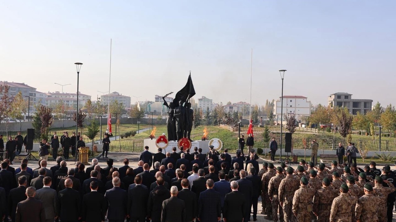 Iğdır’da Atatürk’ü anma etkinliği
