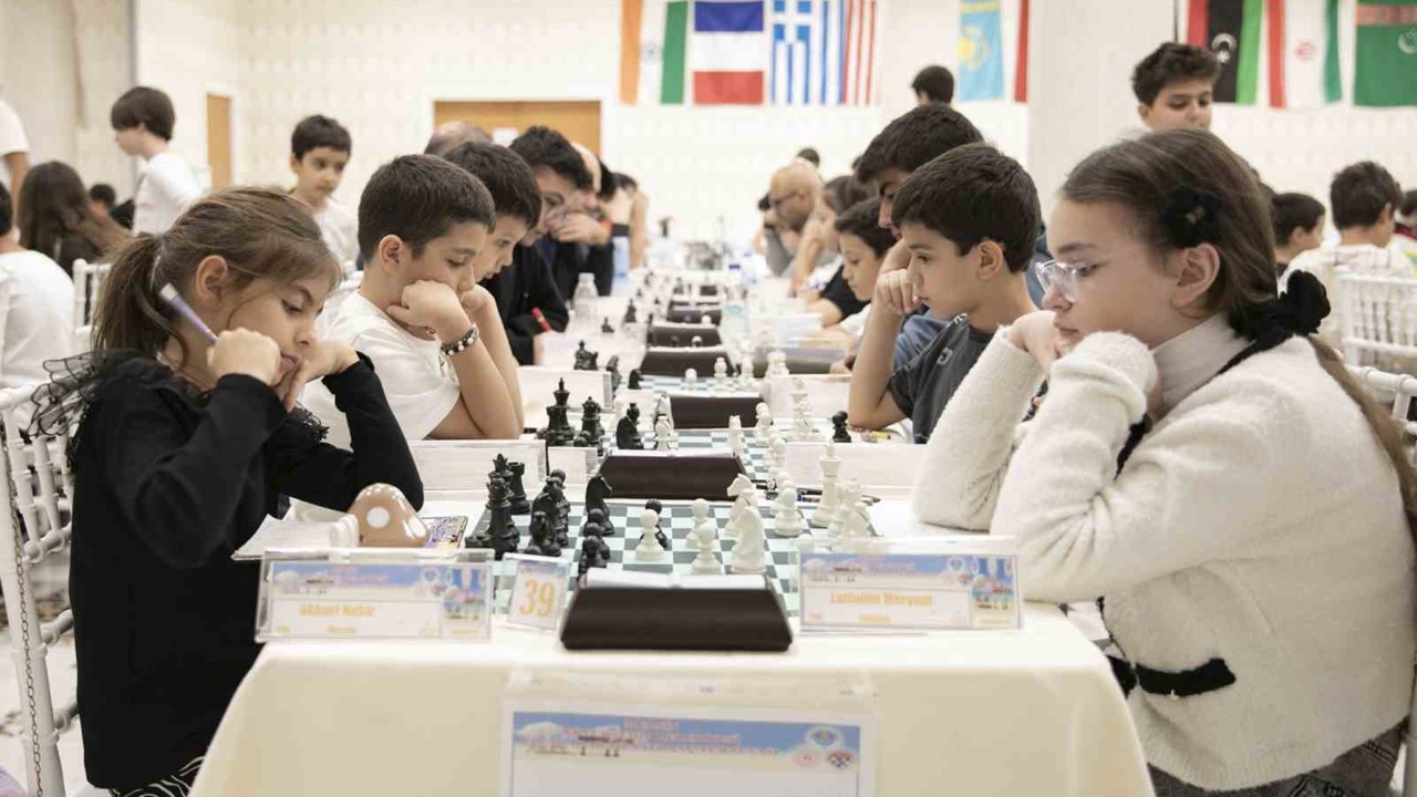 Mersin’de 9. Uluslararası Satranç Turnuvası başladı
