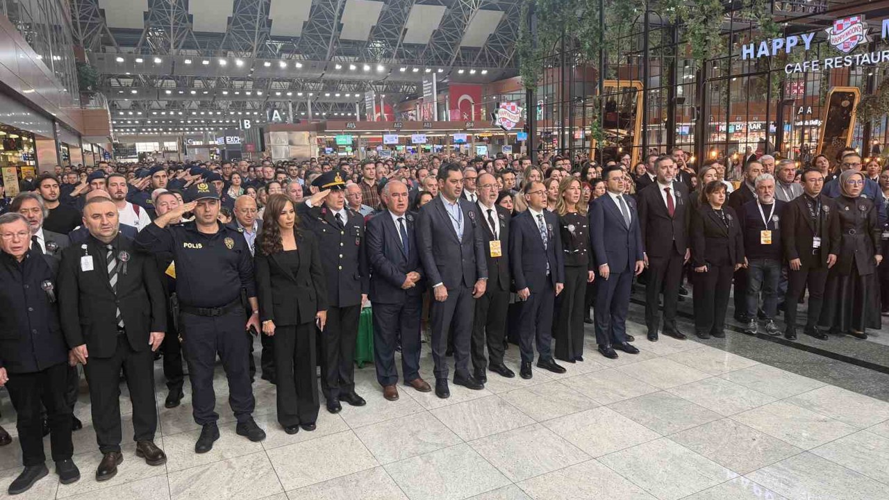 Pegasus Hava Yolları’ndan 10 Kasım’da ‘Cumhuriyet Uçağı’ ile anlamlı Çanakkale seferi

