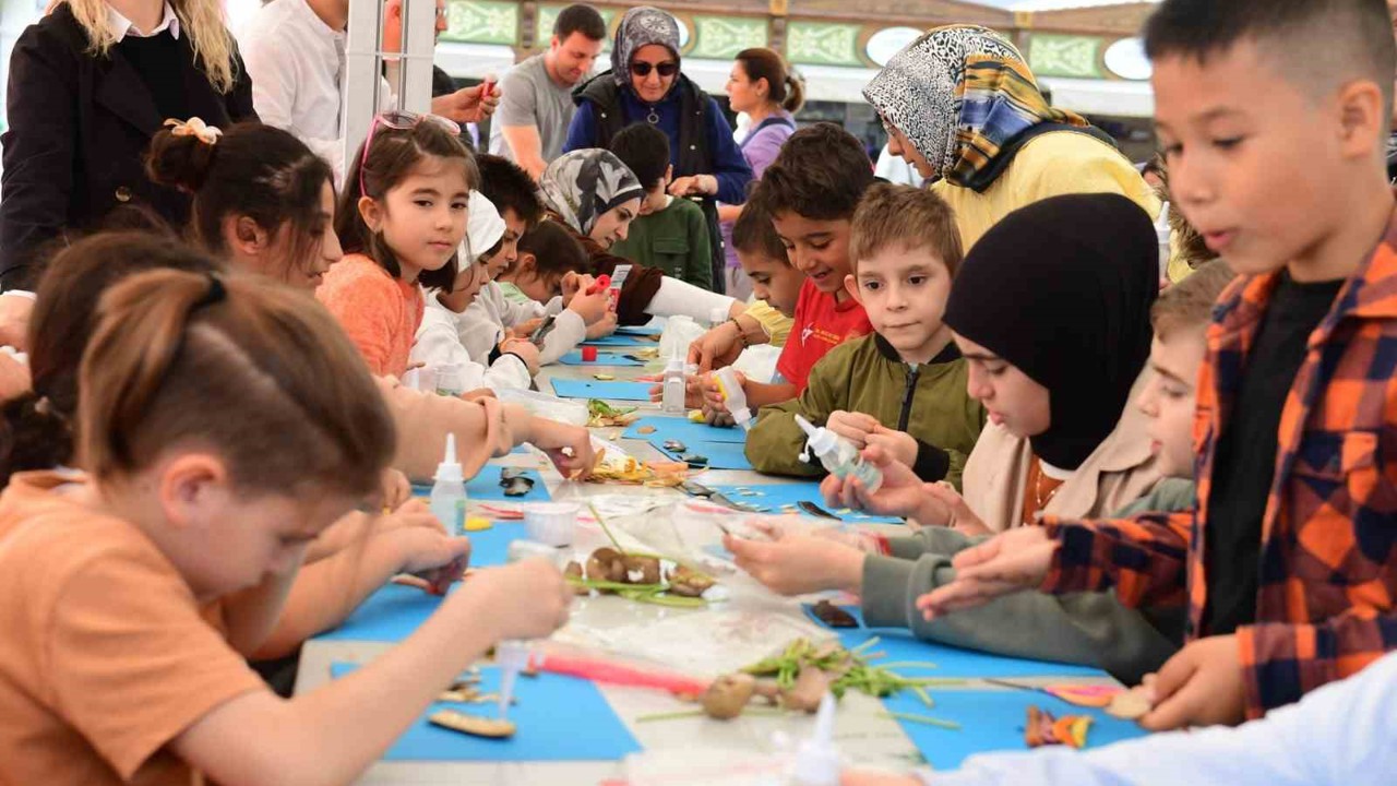 Edebiyatın kalbi 9 gün boyunca Osmangazi’de attı
