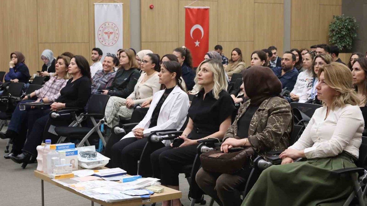 Bursa’da hekim ve sağlık çalışanlarına yanık eğitimi verildi

