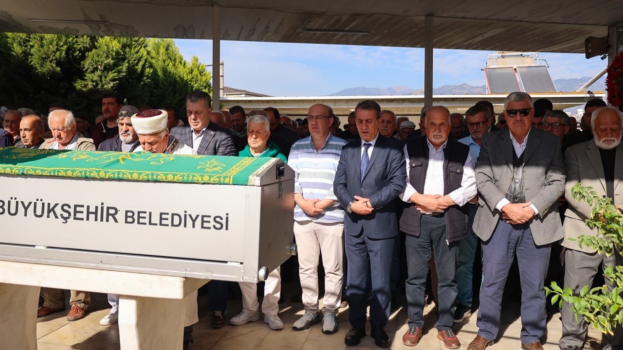 Hayatını kaybeden başkan son yolculuğuna uğurlandı
