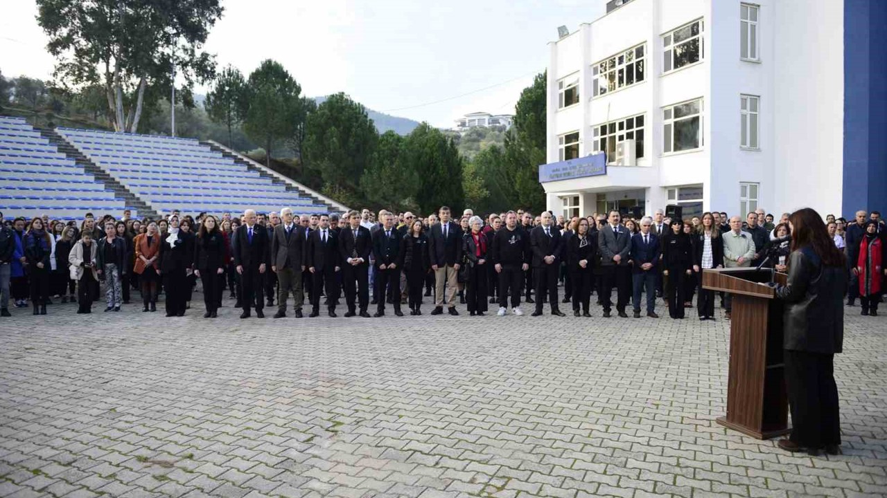 MCBÜ’de Atatürk’ü anma programlarına yoğun ilgi
