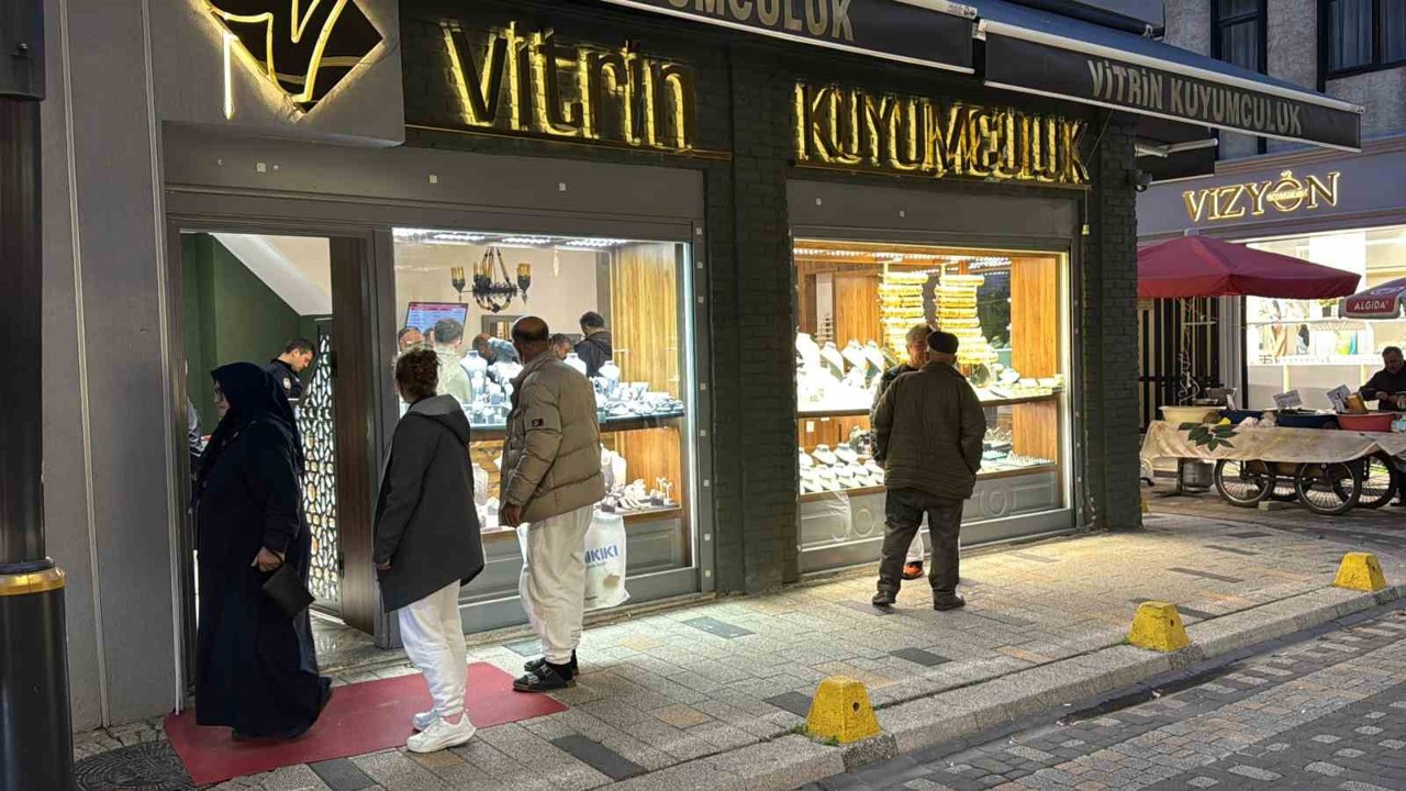 Ordu’da kuyumcu hırsızlığı: 2 milyon TL’lik altını çalıp kayıplara karıştı
