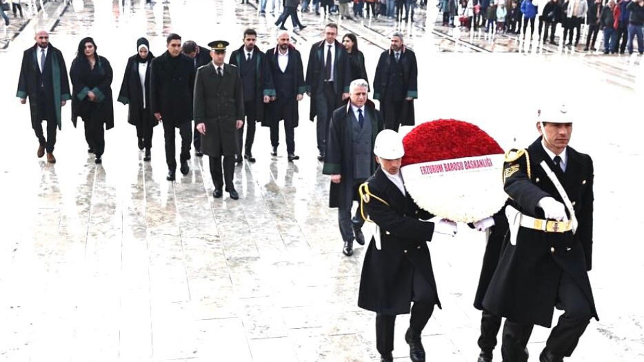 Erzurum Barosu’ndan Anıtkabir’e anlamlı ziyaret
