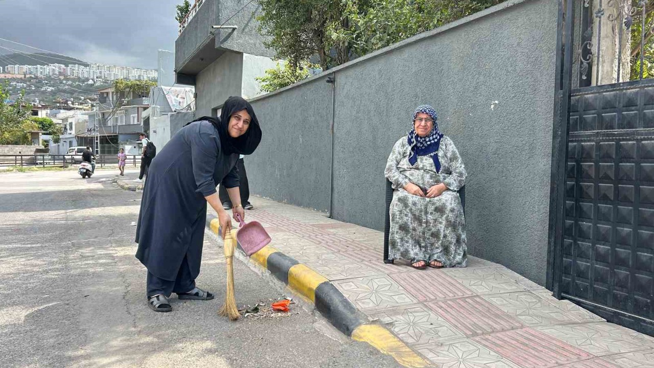 Takdir toplayan 60 yıllık temizlik geleneği anne mirasıyla 10 yıldır kızına geçti
