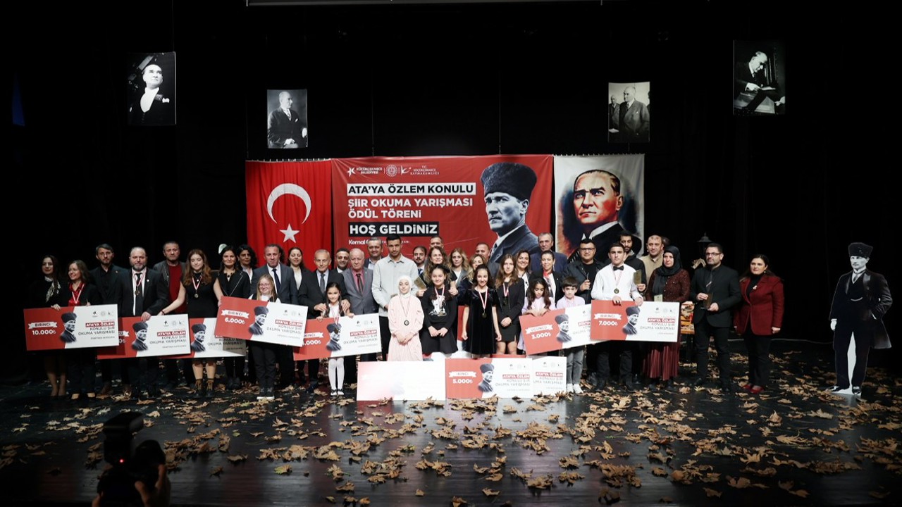 Ata’ya Özlem Şiir Okuma Yarışması’nda duygulu anlar yaşandı
