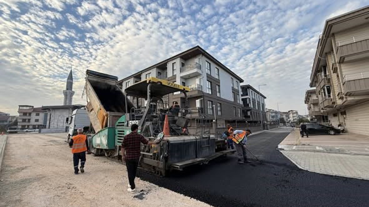İnegöl Belediyesi’nden 3 bölgede asfalt hamlesi
