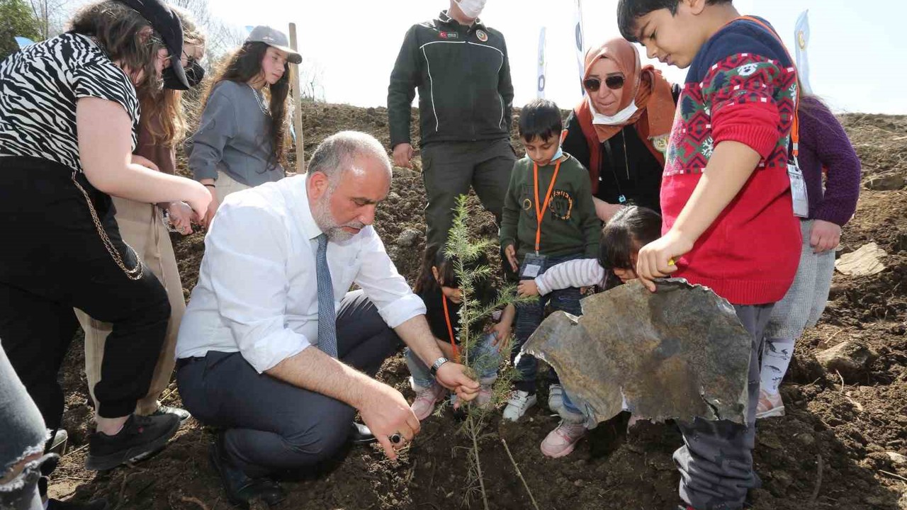Canik’te fidanlar toprakla buluştu
