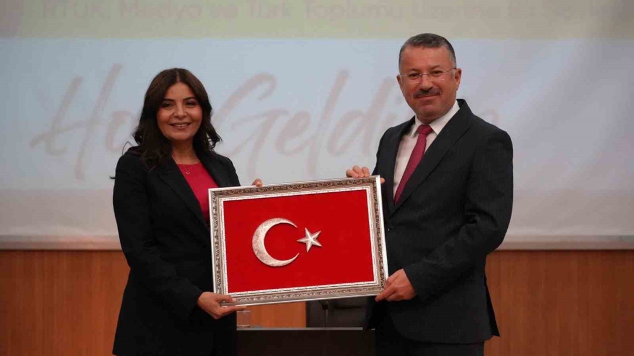 RTÜK Üyesi Güçer KBÜ Kürsü’de Konuştu: "Medya Toplumun Kimliğini Şekillendiriyor"
