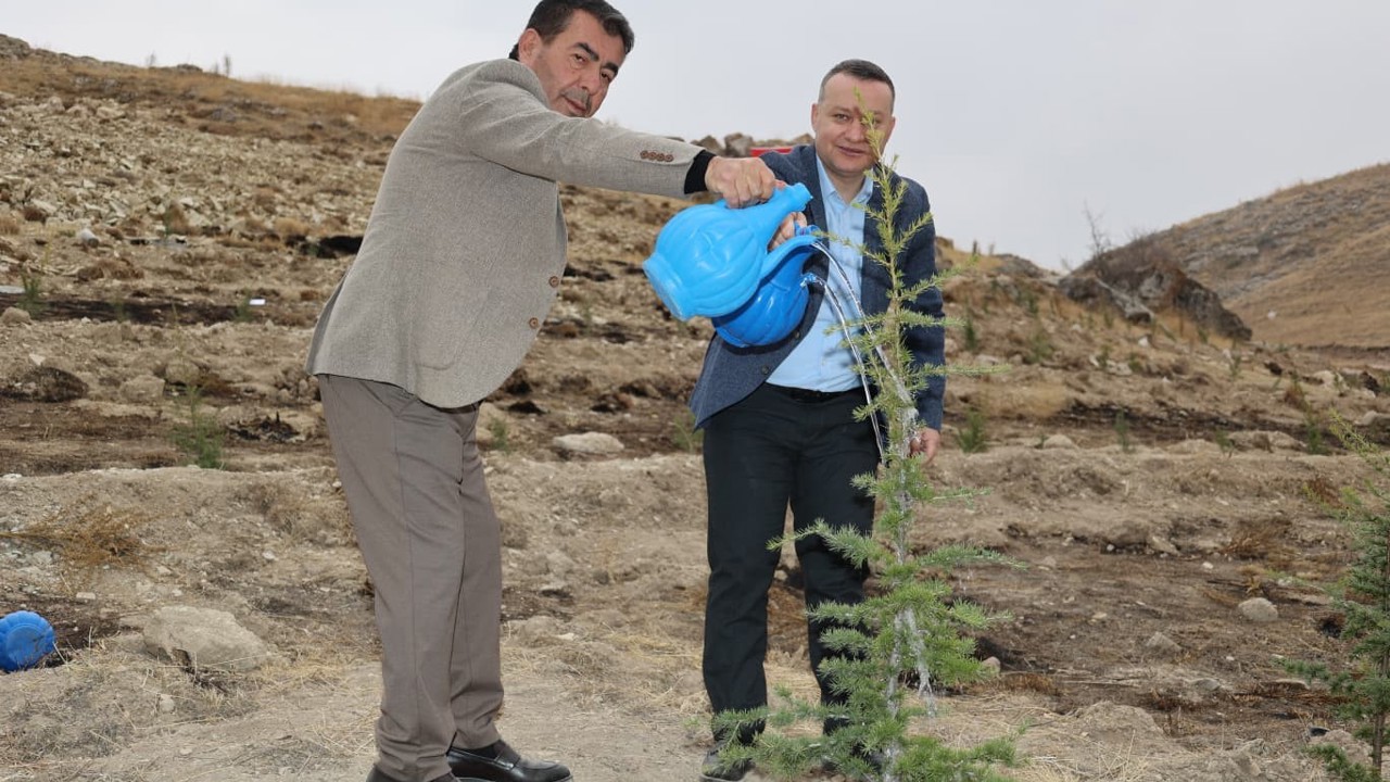 Bünyan’da Milli Ağaçlandırma Günü’nde fidanlar toprakla buluştu
