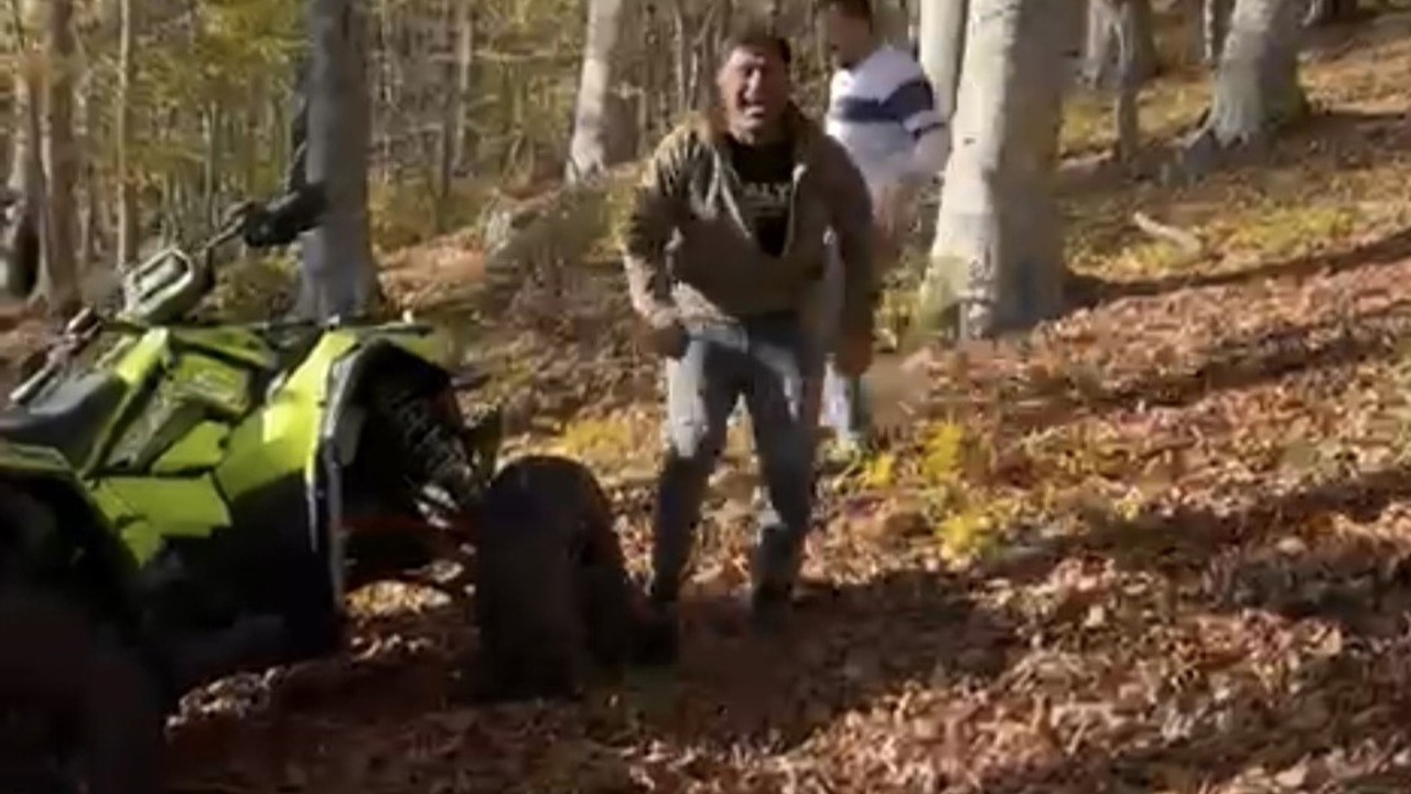ATV ile takla attı
