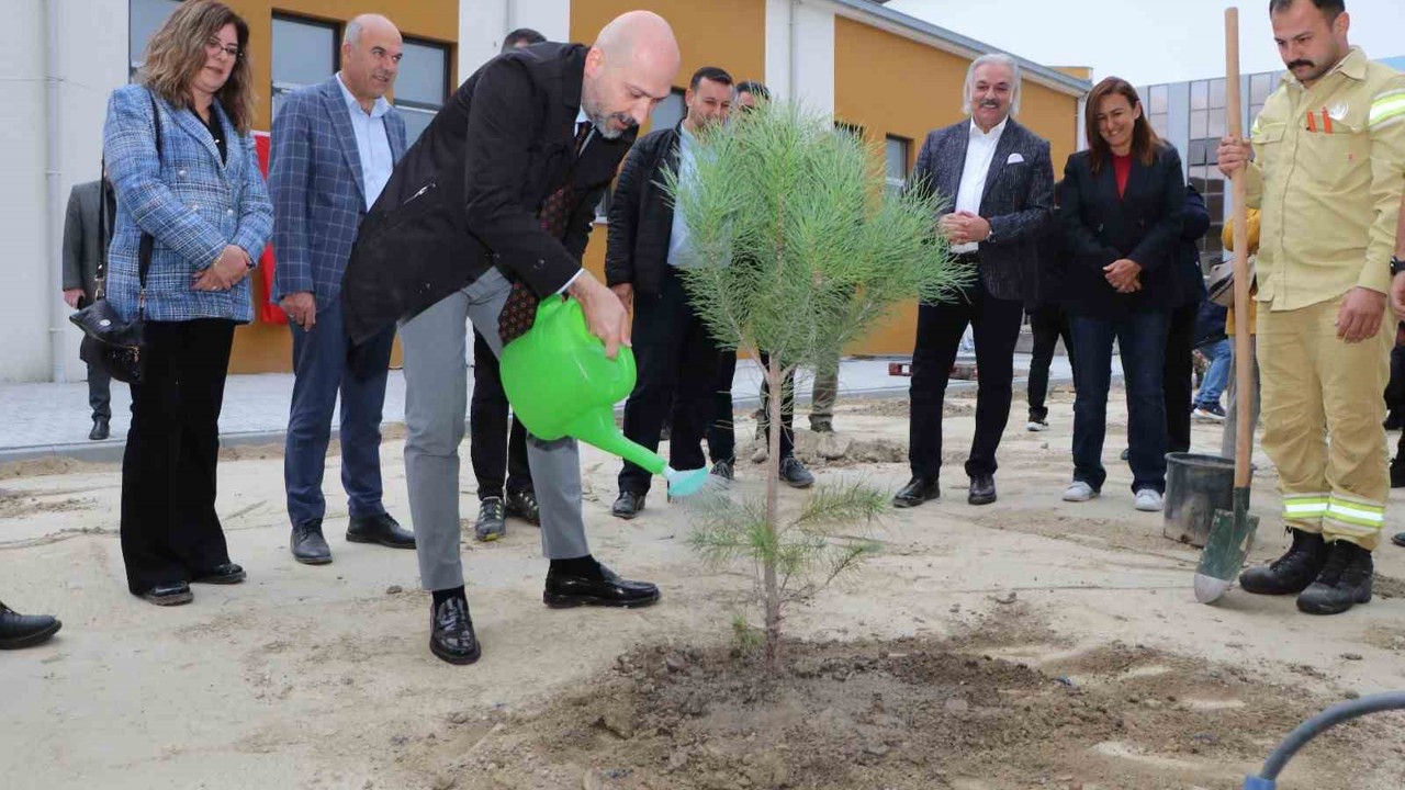 Başkan Arıkan: "Orman yoksa su da yok, yaşam da yok"
