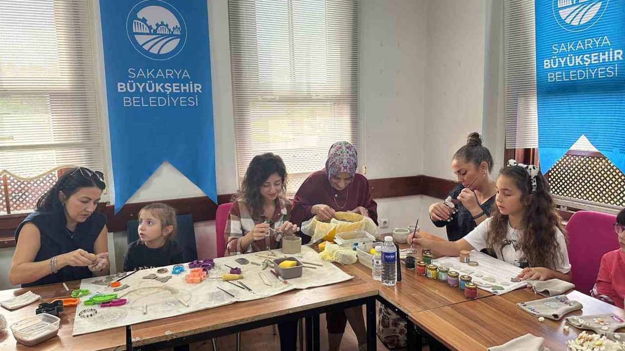 Ara tatil anne-çocuk atölyeleriyle renklendi

