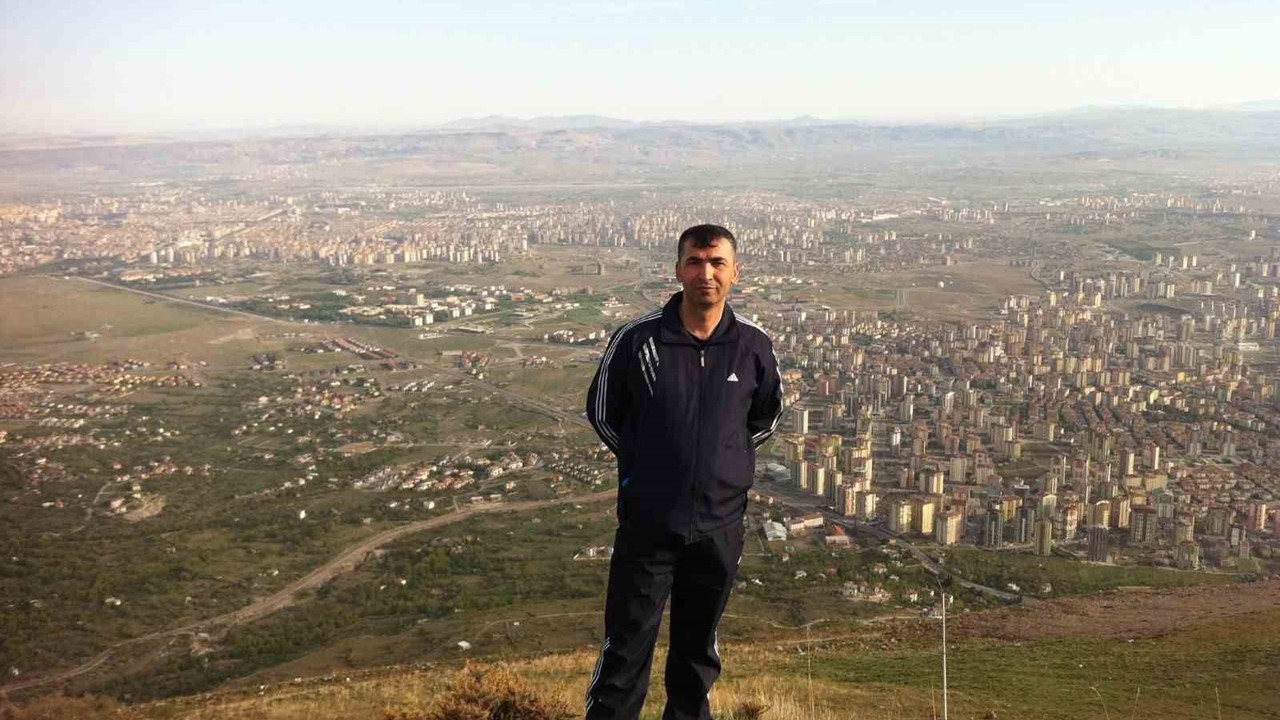 Gürcistan’da düşen askeri uçakta şehit olan Astsubay Özcan’ın ailesine acı haber ulaştı
