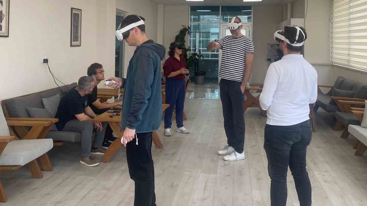 ADÜ’den öğretmen eğitiminde sanal gerçeklik dönemi başladı
