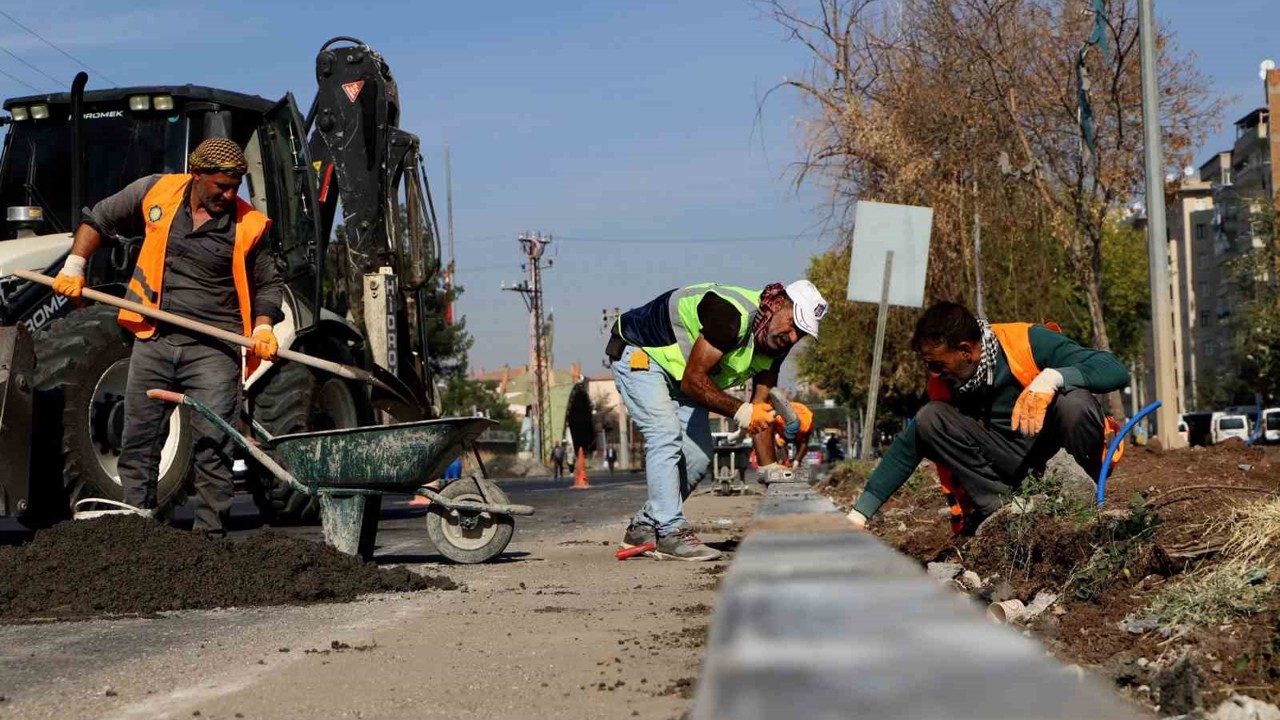 Karacadağ Caddesi modern bir görünüme kavuşuyor
