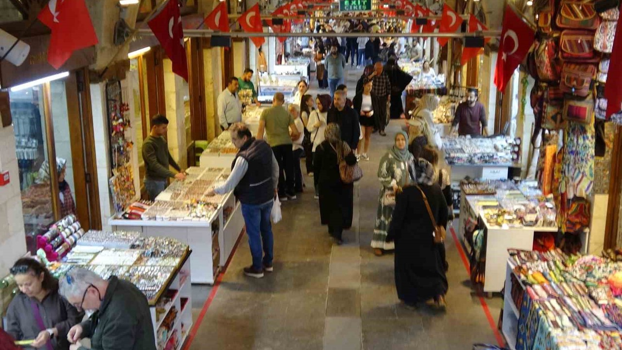 Gaziantep’in tarihi mekanlarında adım atacak yer kalmadı

