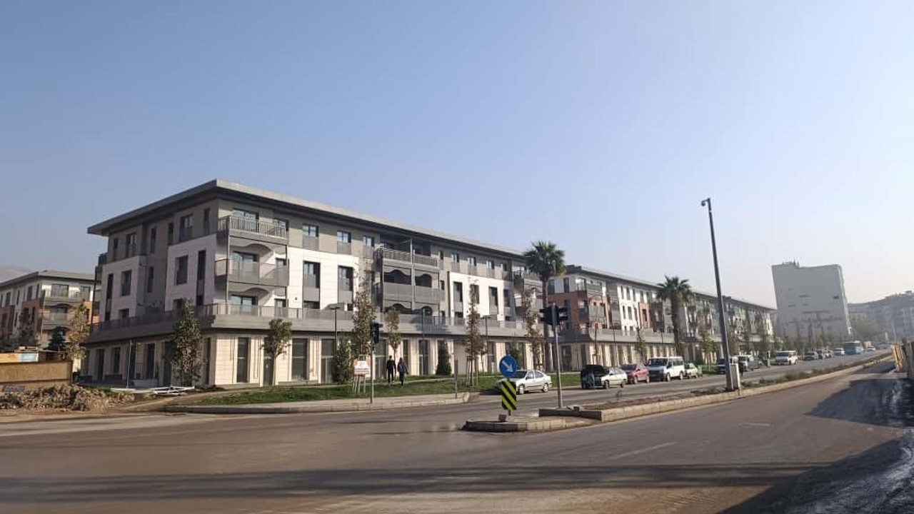 Yapımı tamamlanan Azerbaycan konutları vatandaştan tam not aldı
