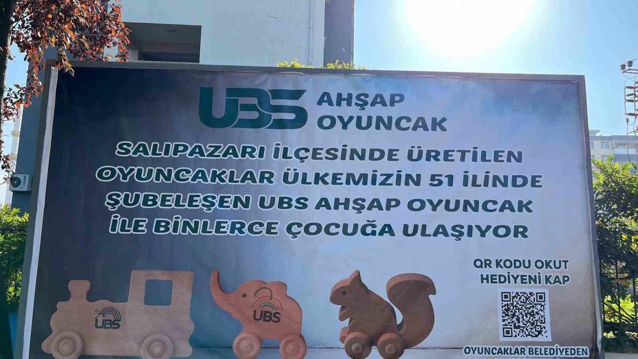 İlçede çocuklara ücretsiz QR kodla oyuncak sürprizi
