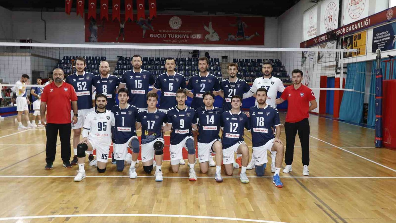 TVF Erkekler 1. Ligi: Düzce Belediyesi Spor Akademisi, rakibini 3-0’la geçti
