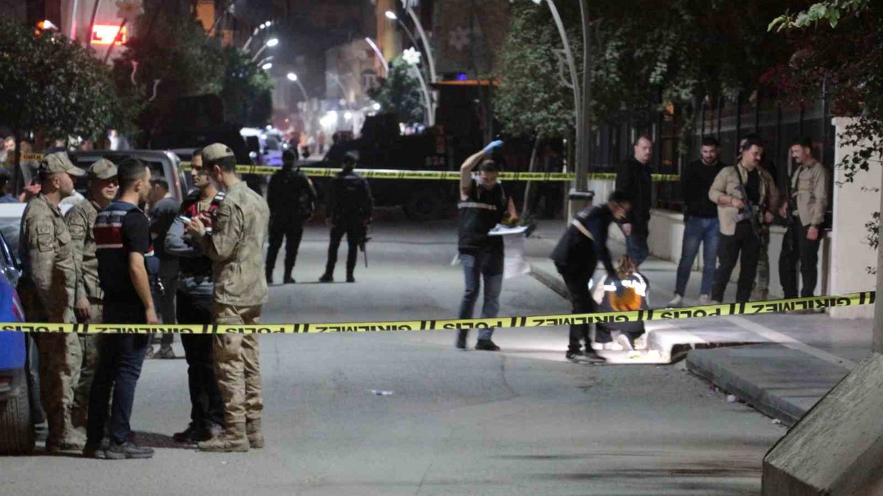 Cizre’de adliye önündeki silahlı saldırıda 1 kişi hayatını kaybetti
