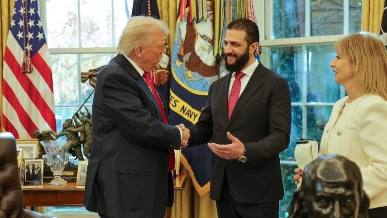 Trump ile Suriye Devlet Başkanı eş-Şara arasında esprili sohbet
