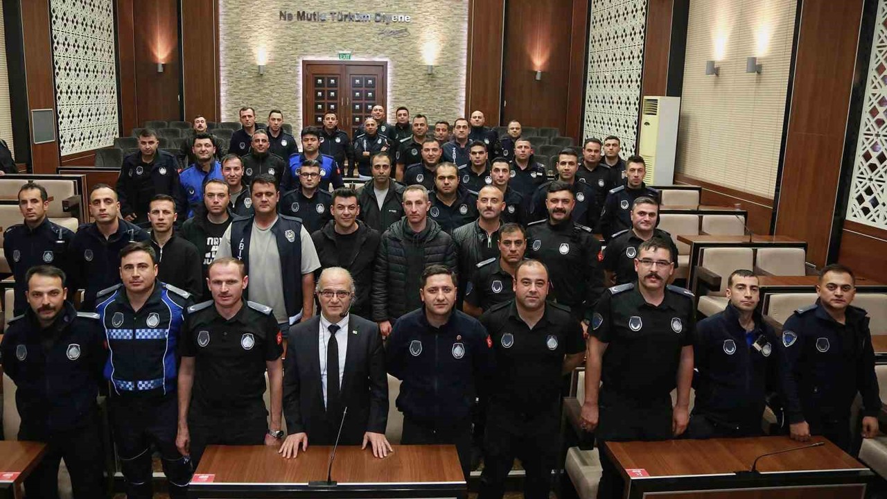 Keçiören zabıtasına ‘denetim ve mevzuat’ eğitimi verildi
