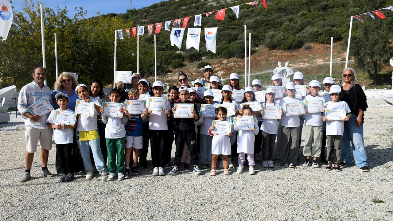 Neopolis küçük heykeltıraşları misafir etti
