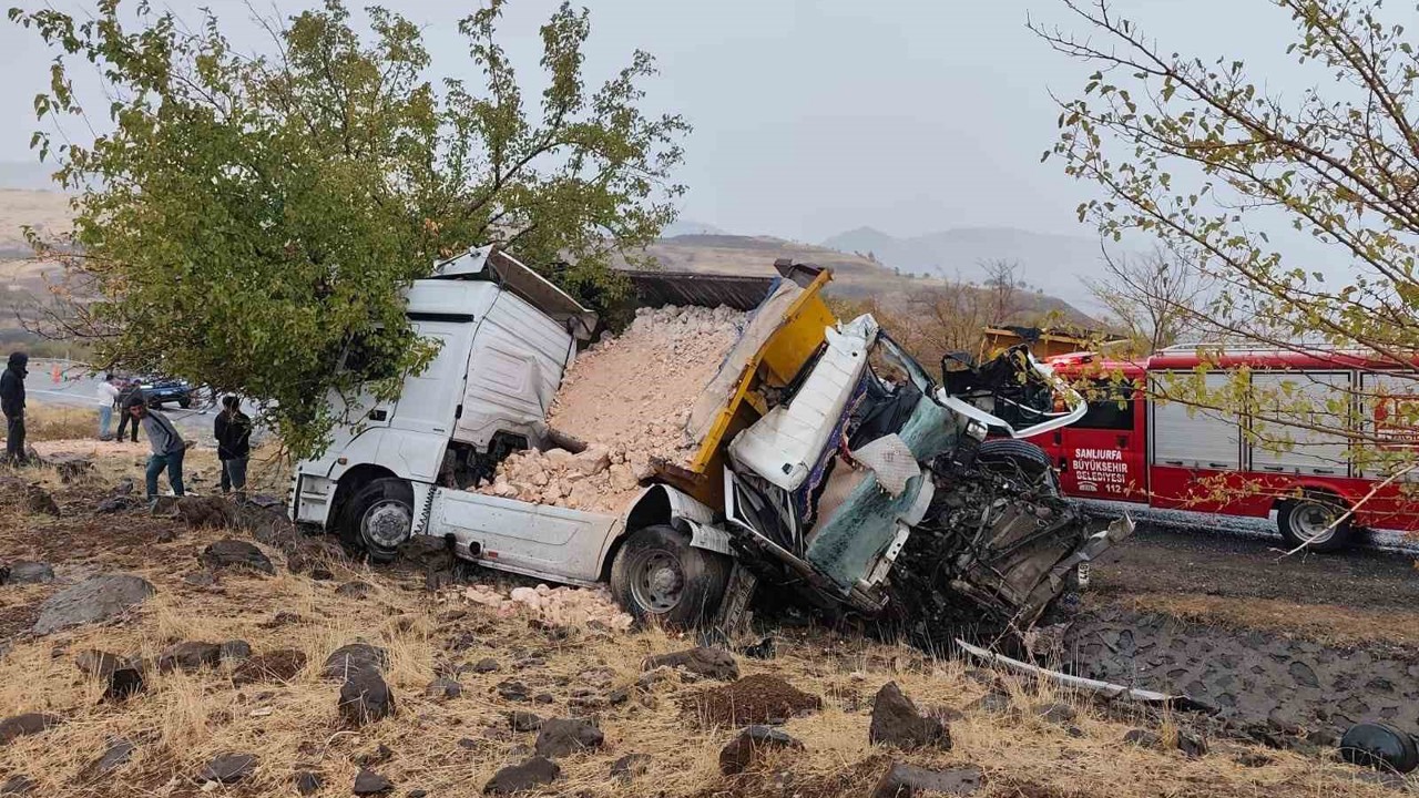 Siverek-Adıyaman kara yolunda feci kaza: 1 ölü, 1 ağır yaralı
