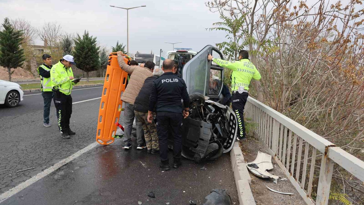 Elektrikli otomobile çarptı, savunması ’pes’ dedirtti: "Küçük olduğu için çaptım, büyük olsa çarpmazdım"

