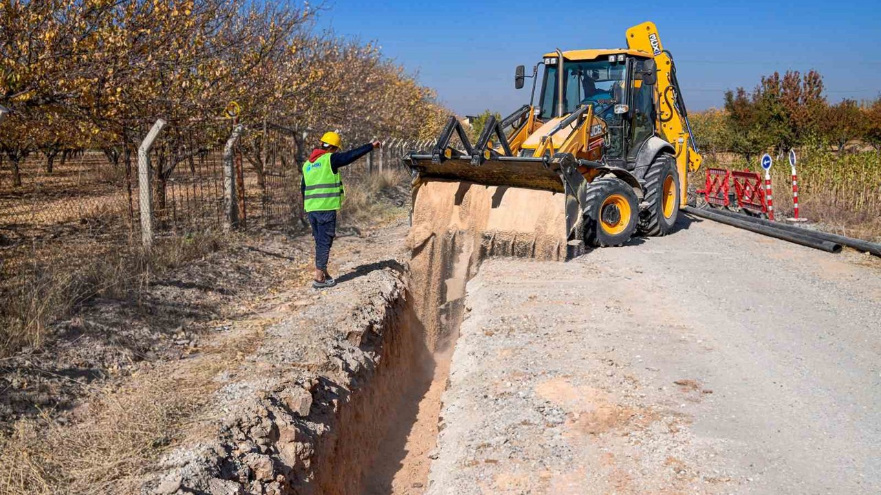 Bindal Mahallesi’nde 38 yıllık içme suyu şebekesi yenileniyor

