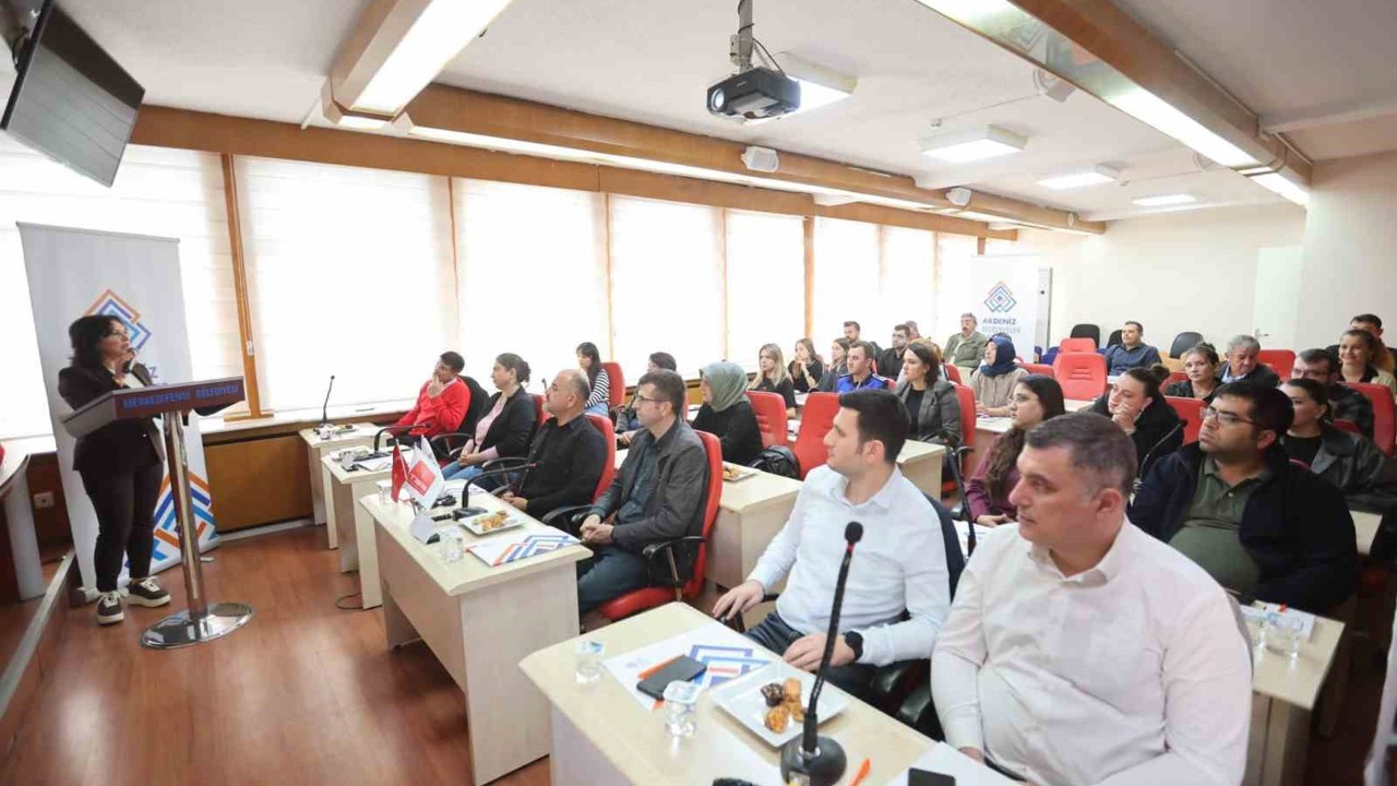 Akdeniz Belediyeler Birliğinden Merkezefendi Belediyesi personeline mevzuat eğitimi

