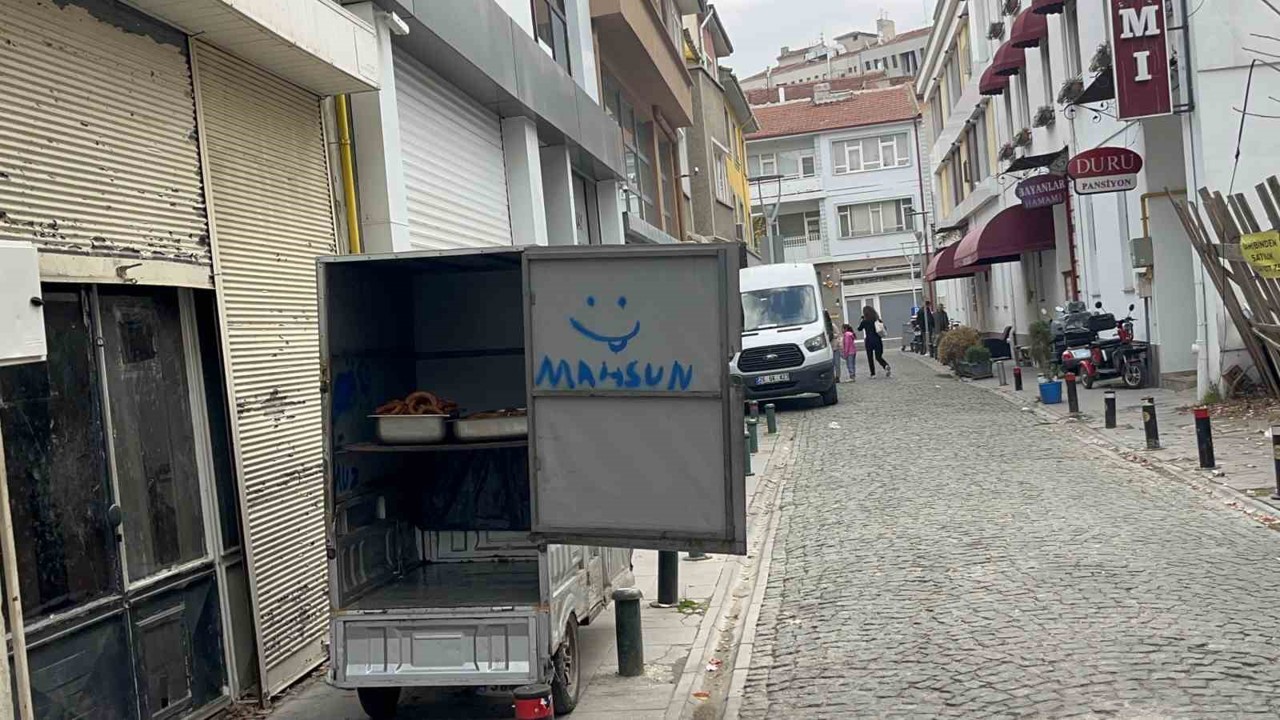 Tatlılar sağlıksız şartlarda taşındı
