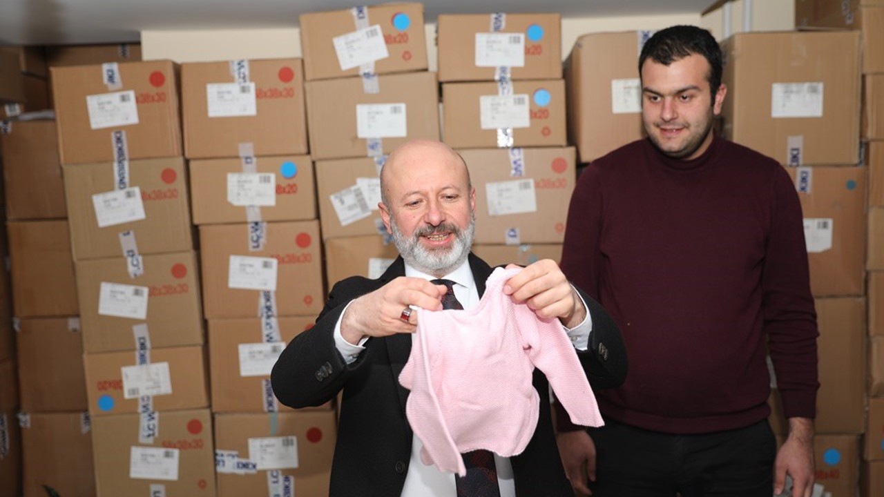 Başkan Çolakbayrakdar: "Her eve, her gönüle dokunan hizmetlerle örnek oluyoruz"
