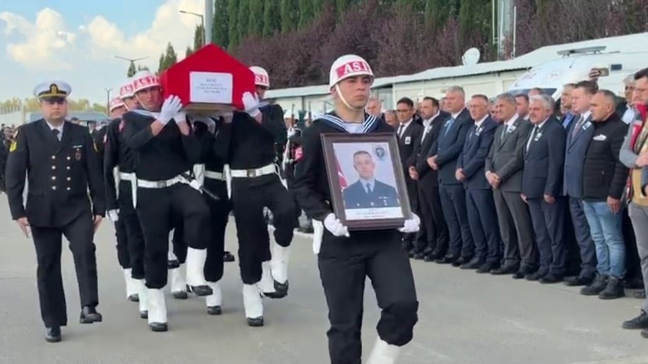 Sakaryalı şehit, Kocaeli Cengiz Topel Havalimanı’nda törenle karşılandı
