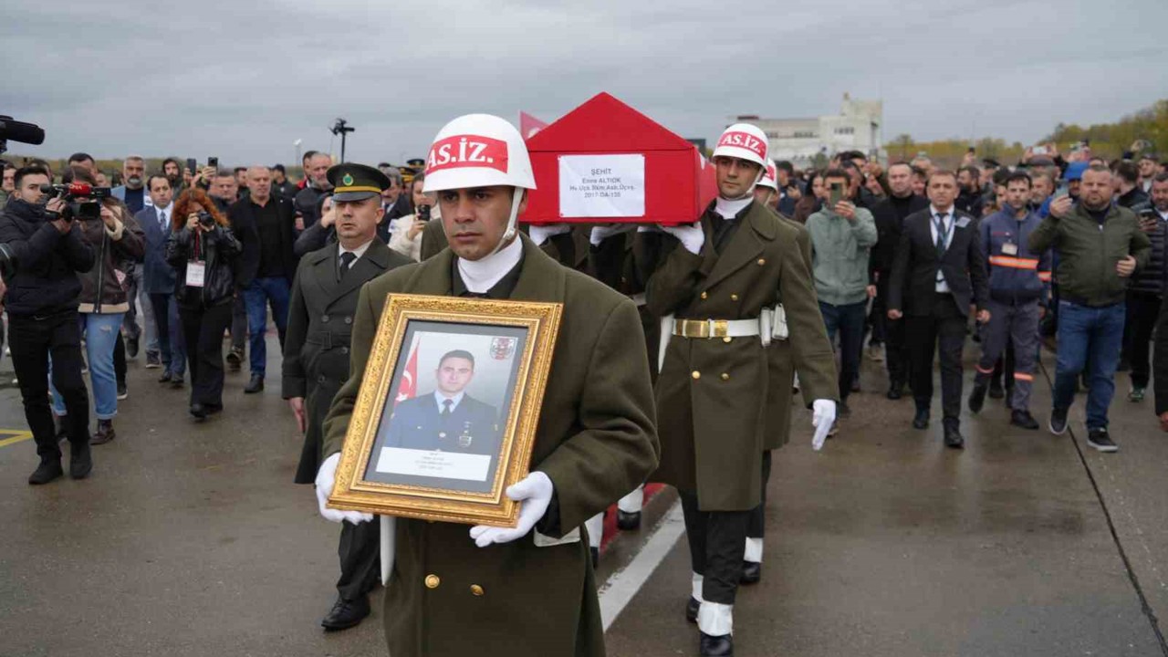 Şehit Altıok’un cenazesi Samsun’a getirildi
