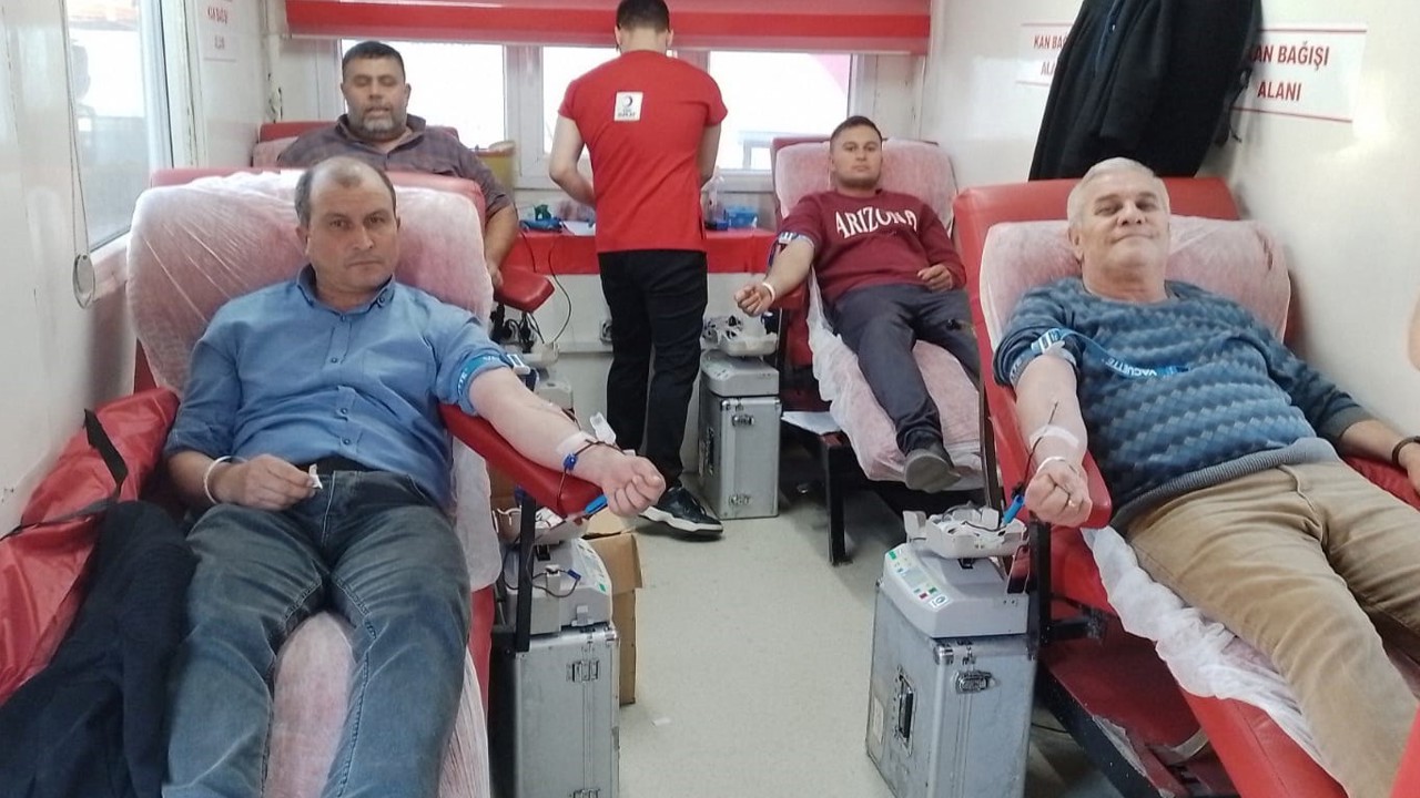 Sarıgöl’de kan bağış kampanyasına yoğun ilgi
