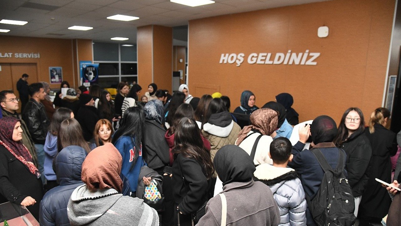 Pursaklar’da Gençlik Kampı’na katılan yeni kafile yola çıktı
