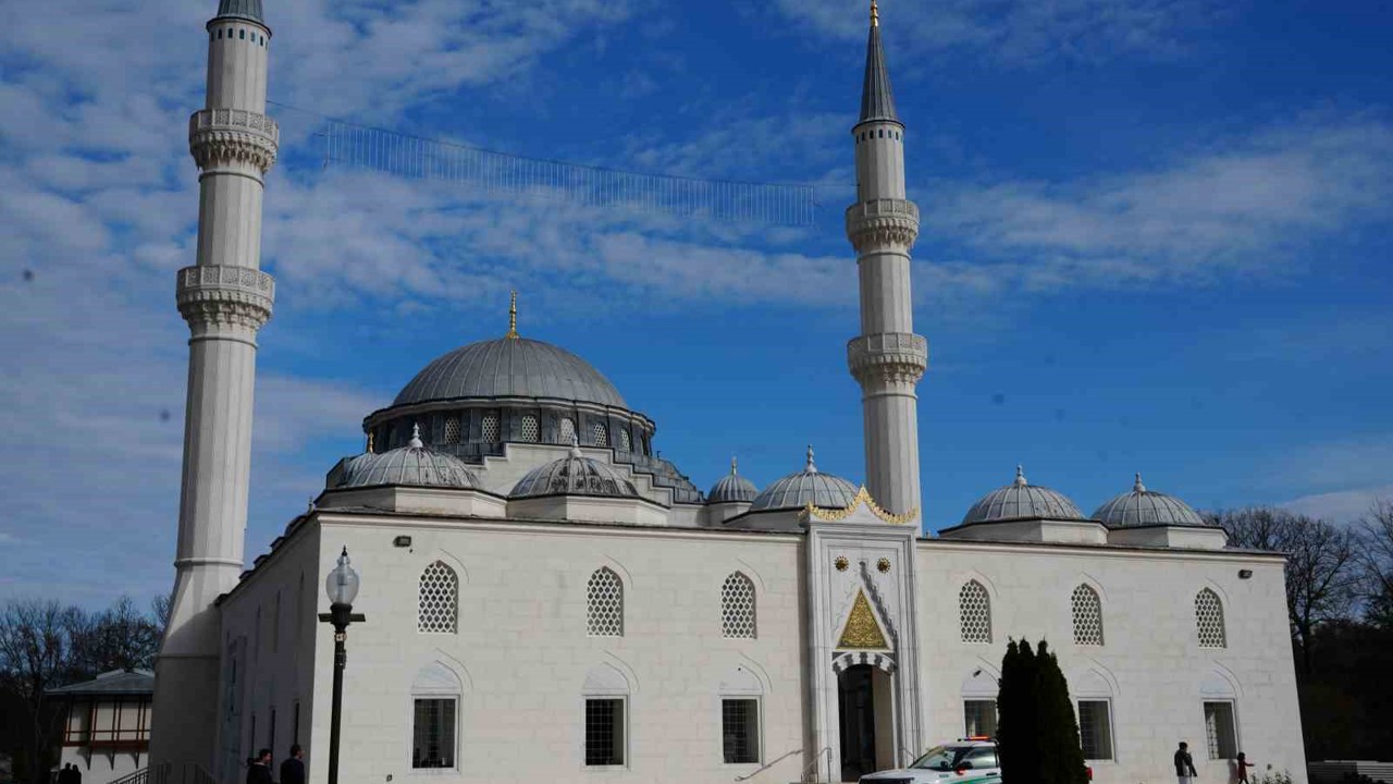 Muazzez Abacı’nın kızı Aslı Abacı: "Annem antibiyotik tedavisine ters reaksiyon verdi"
